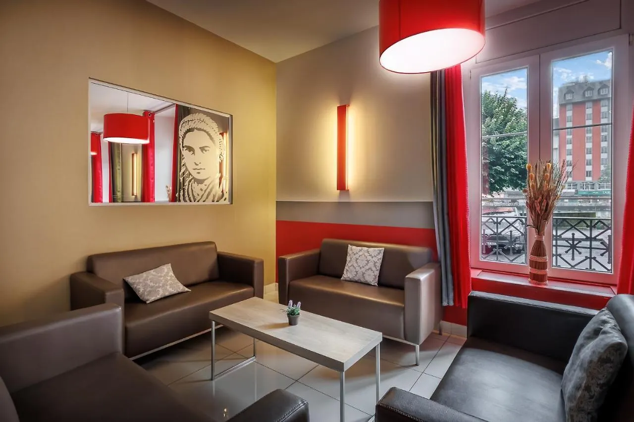 Hotel Saint Louis De France Lourdes 3*,