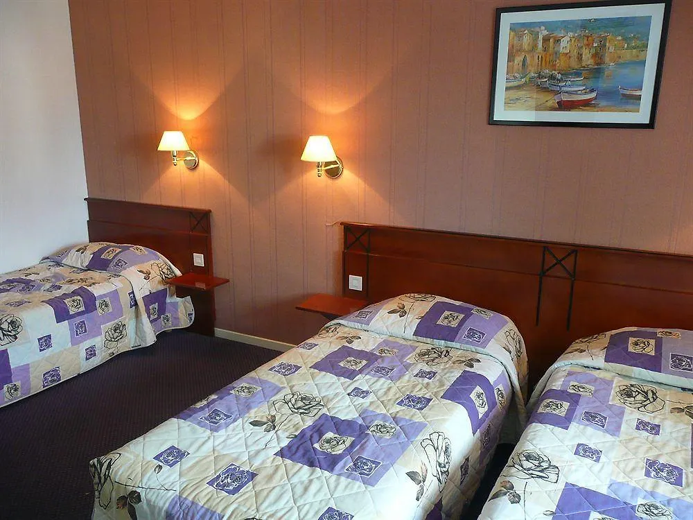 Hotel Saint Louis De France Lourdes 3*,  Francia