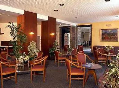 Hotel Saint Louis De France Lourdes 3*,  Francia